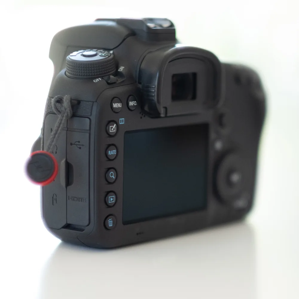 دوربین DSLR